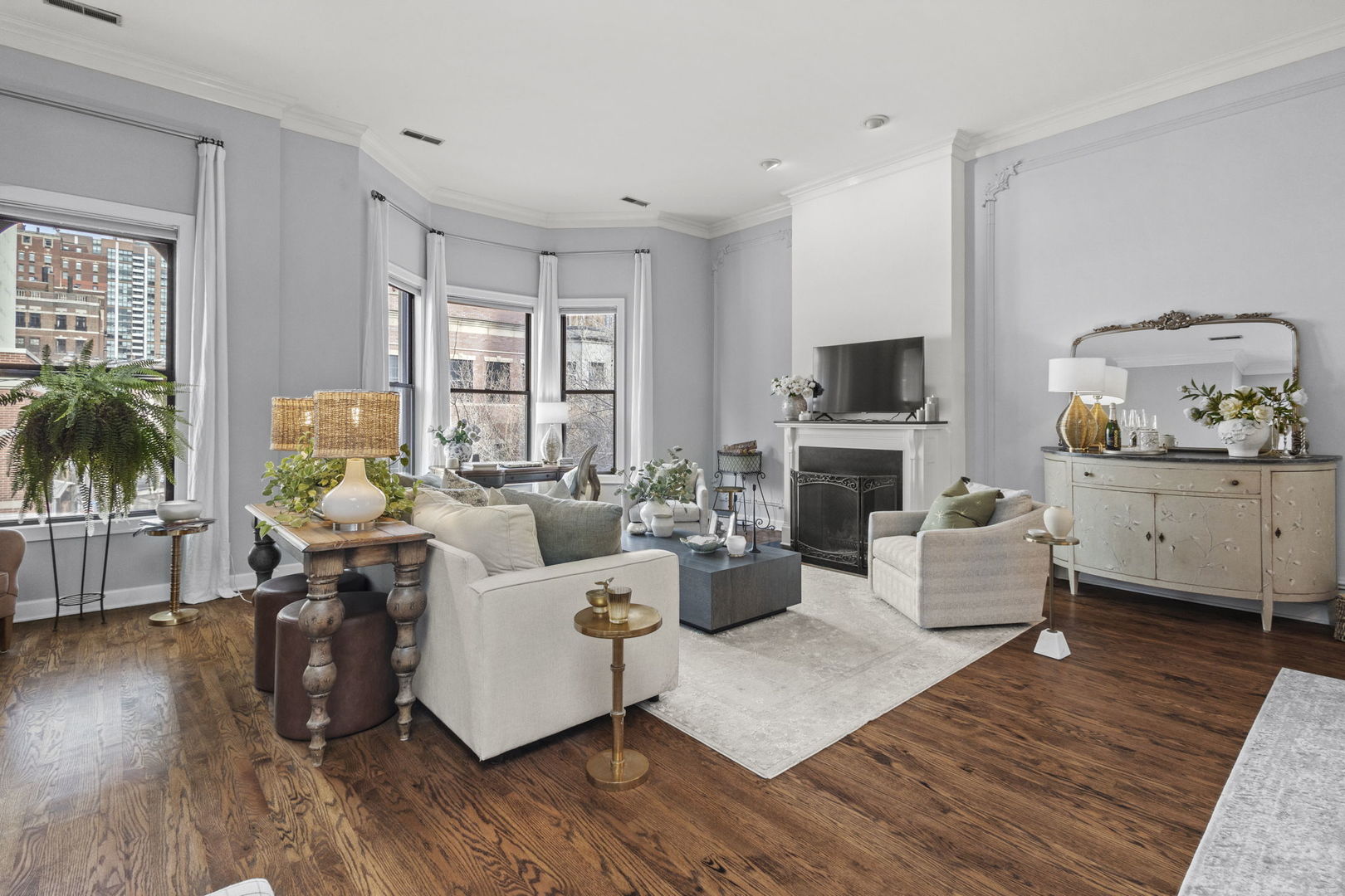 17 East Division Street, Unit 3E Chicago, IL 60611 - Photo 6 of 31
