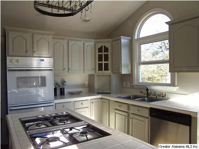 213 Lake Road Oneonta, AL 35121 - Photo 11 of 32