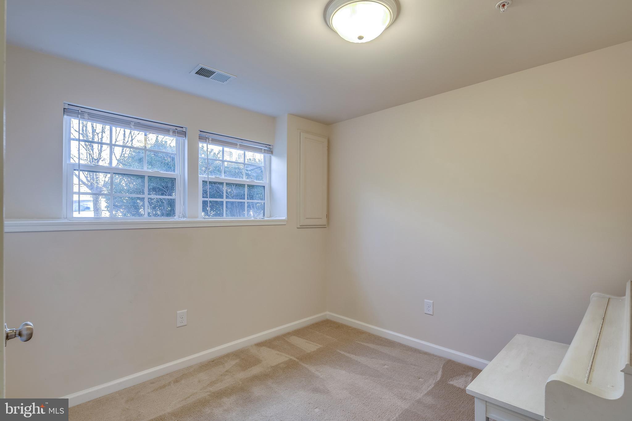 2044 Spring Run Circle Frederick, MD 21702 - Photo 25 of 29 Bedroom 4