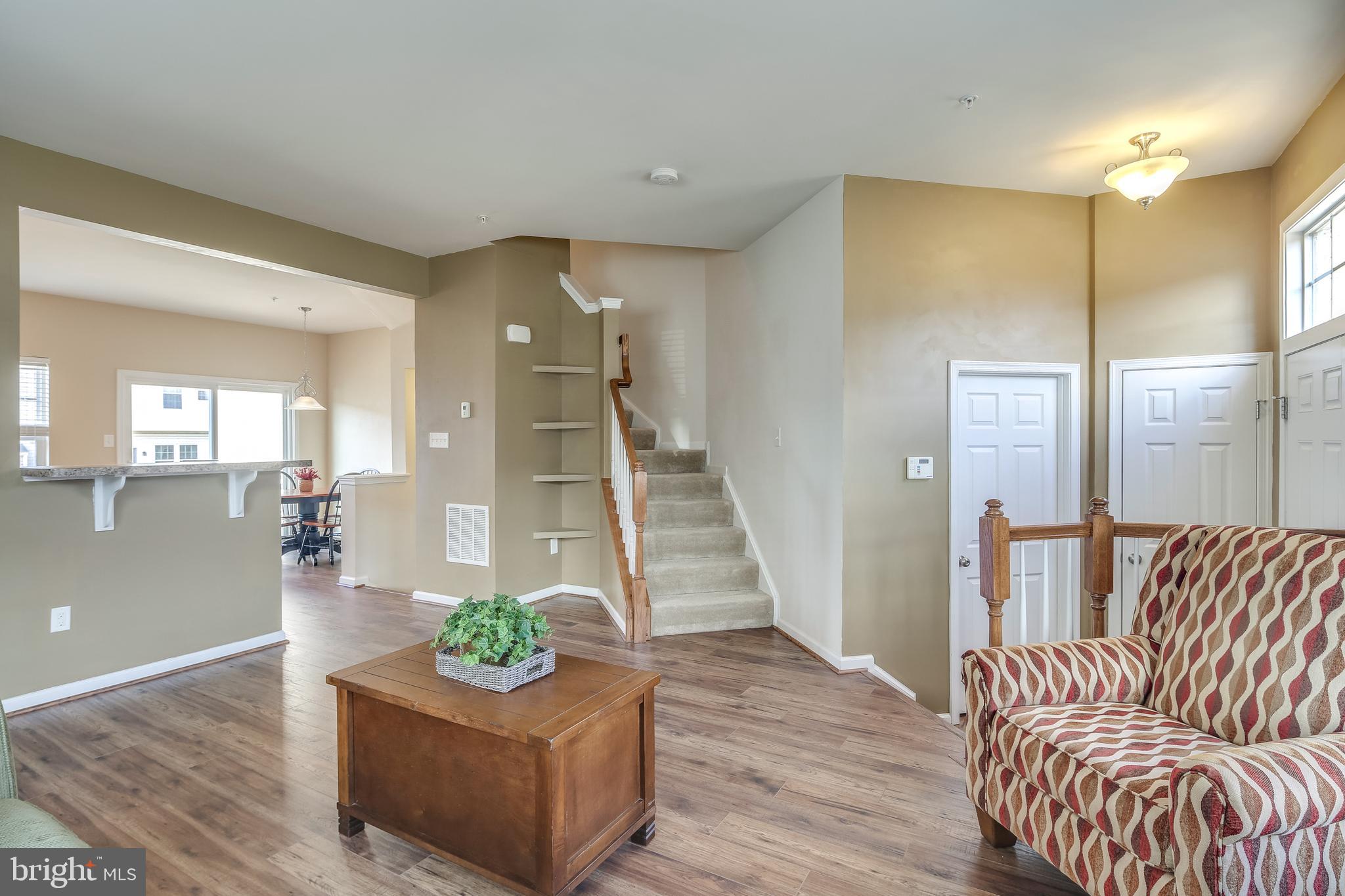 2044 Spring Run Circle Frederick, MD 21702 - Photo 6 of 29 Living Room