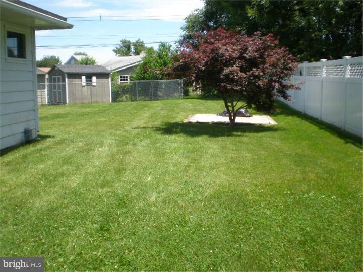 224 Stanford Road Fairless Hills, PA 19030 - Photo 23 of 25 Gallery Image 23