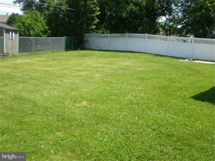 224 Stanford Road Fairless Hills, PA 19030 - Photo 24 of 25 Gallery Image 24
