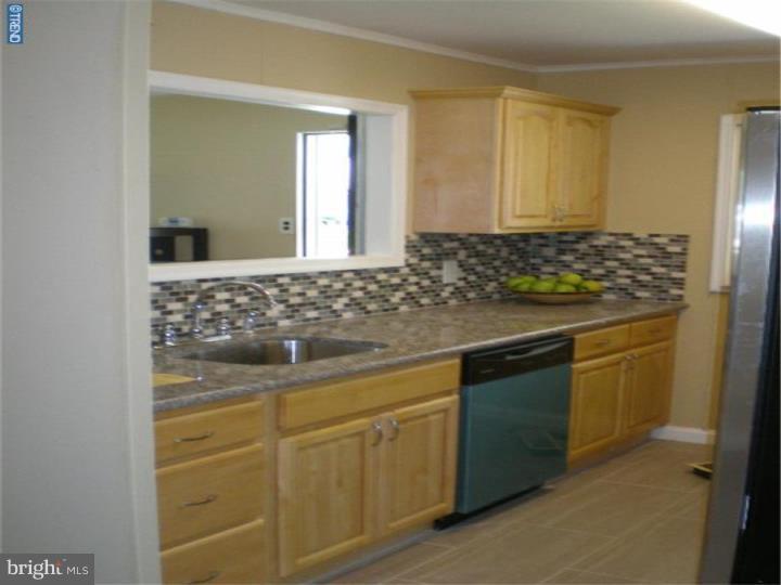 224 Stanford Road Fairless Hills, PA 19030 - Photo 4 of 25 Gallery Image 4