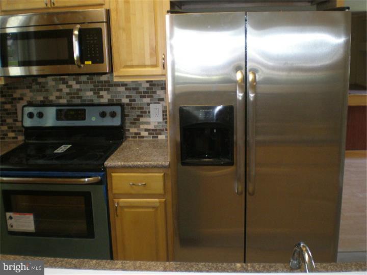 224 Stanford Road Fairless Hills, PA 19030 - Photo 6 of 25 Gallery Image 6