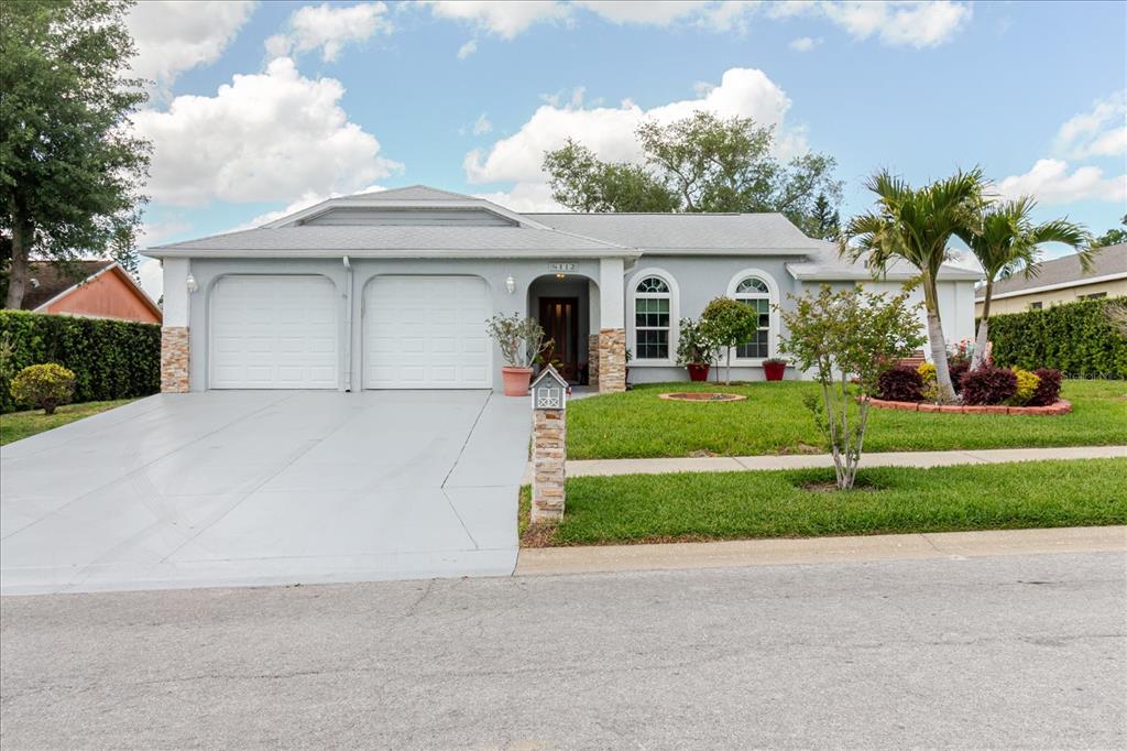 8112 Golden Bear Loop Port Richey, FL 34668 - Photo 5 of 88