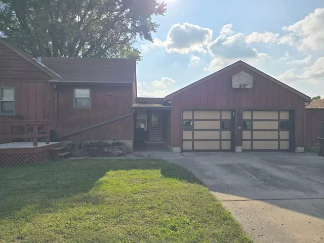 $189,900 | 103 Hazelwood Avenue, New Ulm, MN 56073