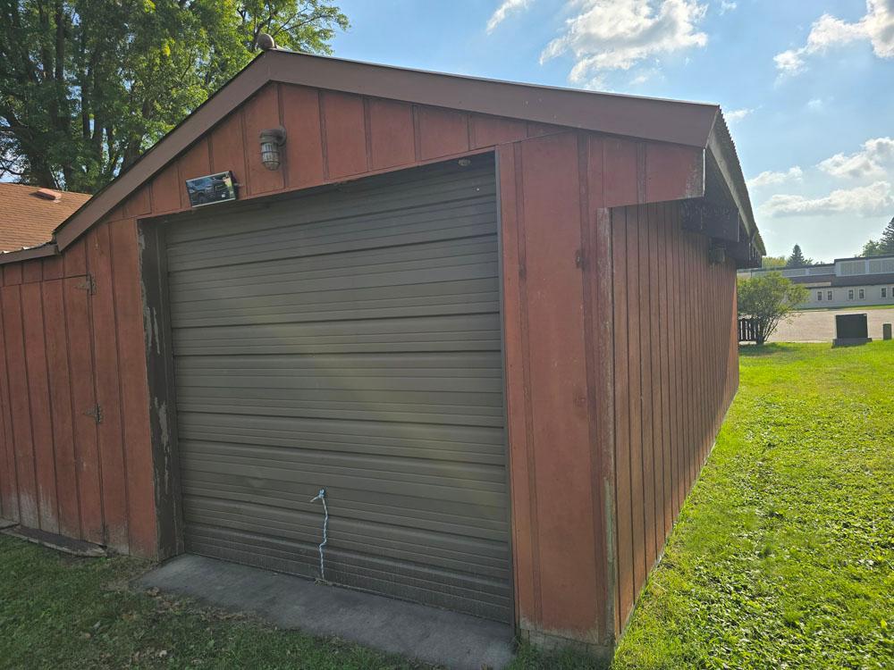 103 Hazelwood Avenue New Ulm, MN 56073 - Photo 6 of 32