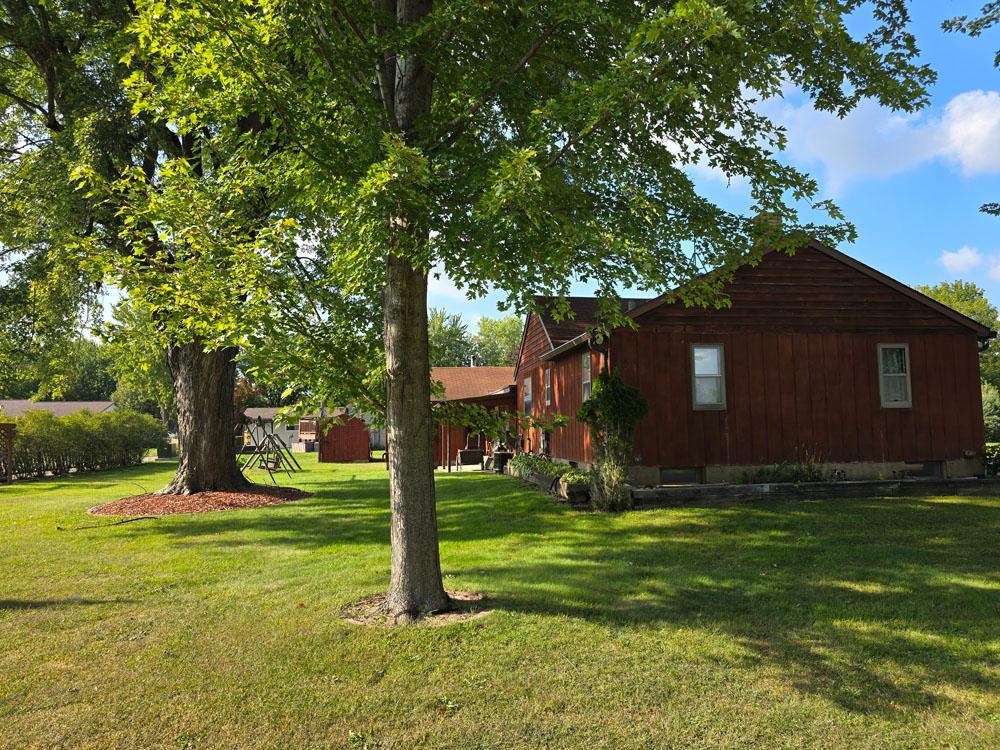 103 Hazelwood Avenue New Ulm, MN 56073 - Photo 9 of 32