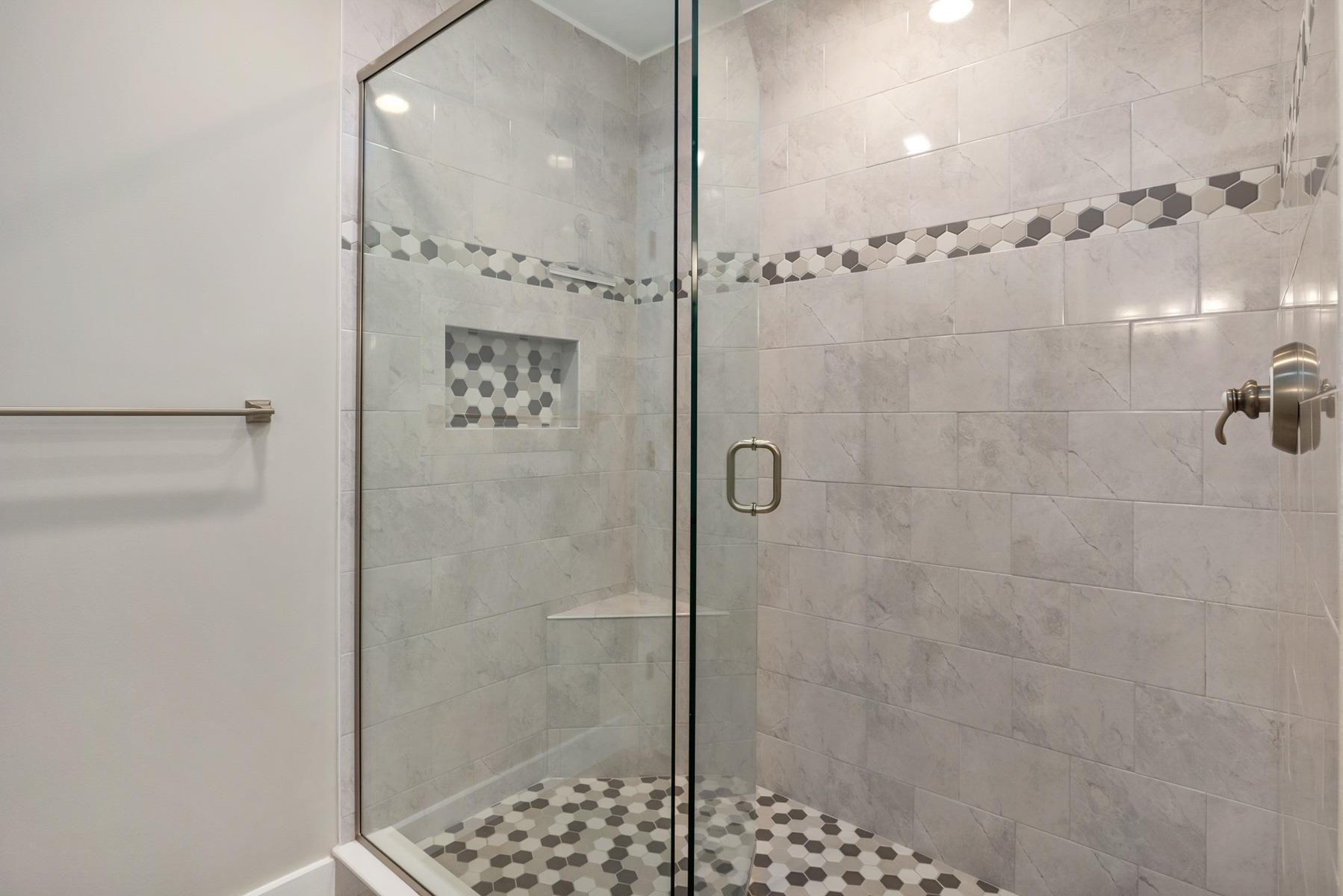 293 Long Sands Road York, ME 03909 - Photo 14 of 39 Gallery Image 14