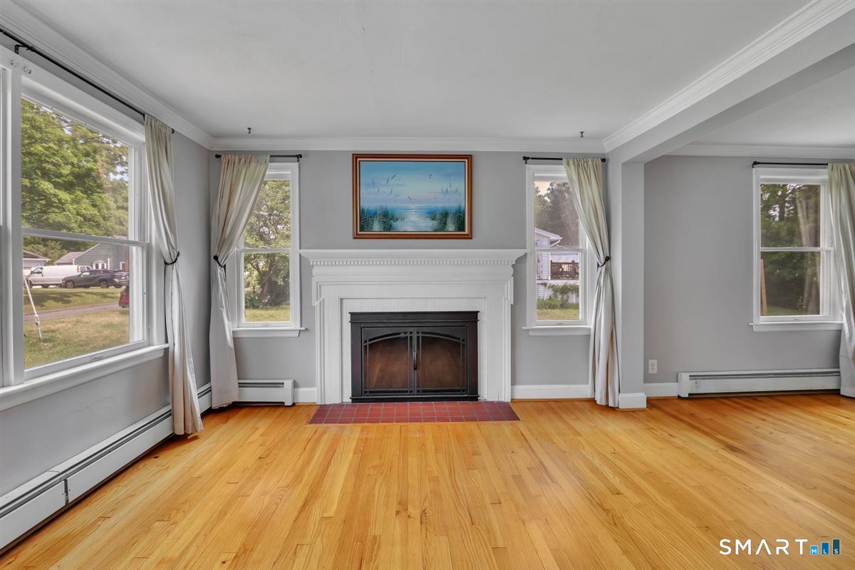 65 Doane Street Manchester, CT 06042 - Photo 6 of 40