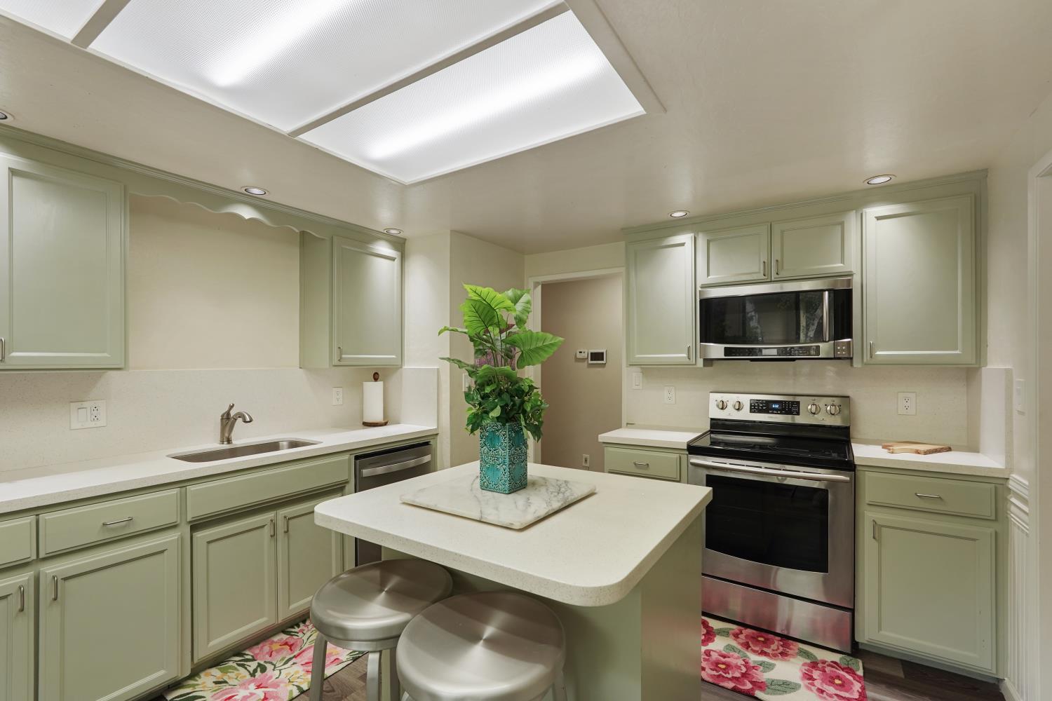 1001 West Lincoln Road, Unit T Stockton, CA 95207 - Photo 16 of 40