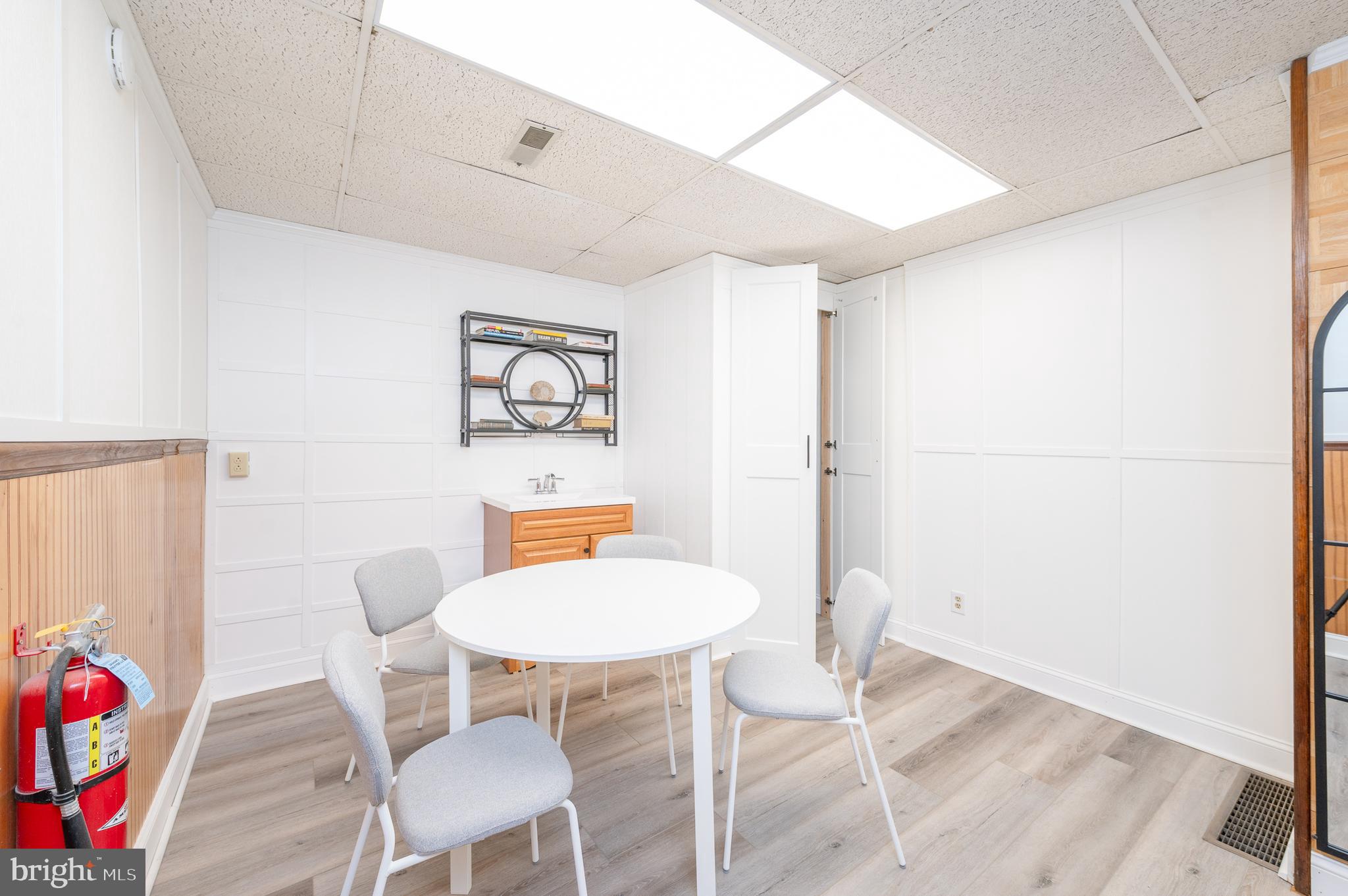 701 North Duke Street Lancaster, PA 17602 - Photo 12 of 49 Office - Dining