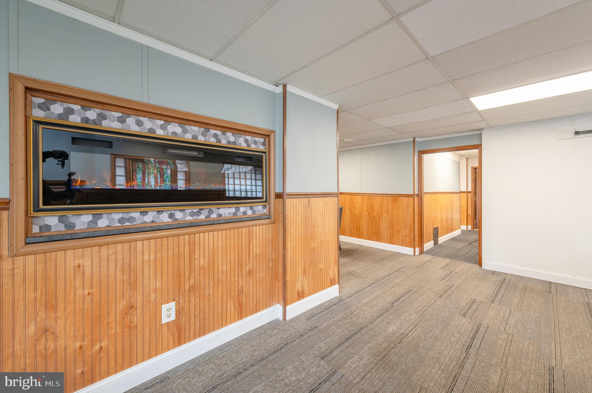 701 North Duke Street Lancaster, PA 17602 - Photo 2 of 49 Office - Living rm