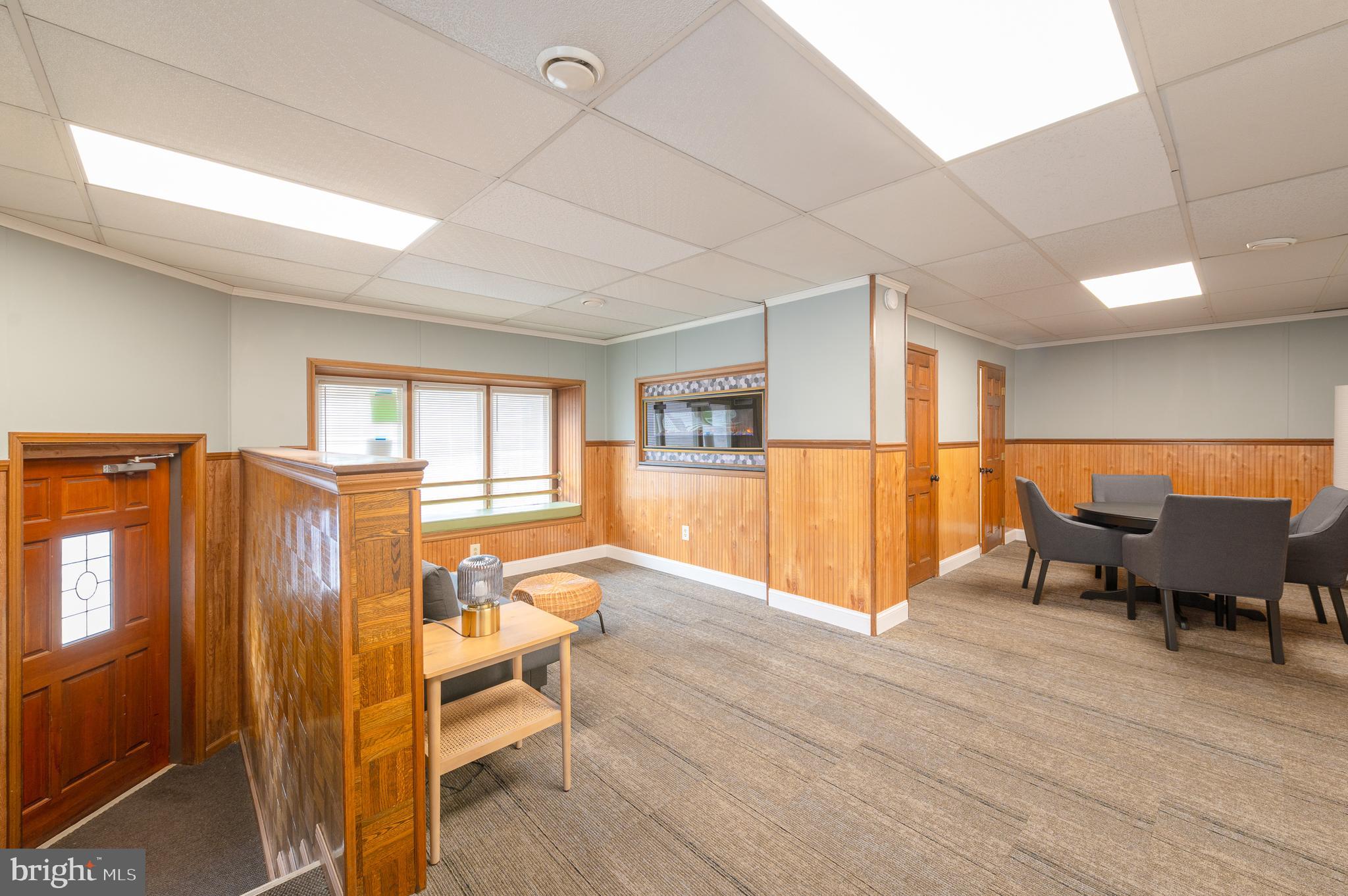 701 North Duke Street Lancaster, PA 17602 - Photo 3 of 49 Office Living rm