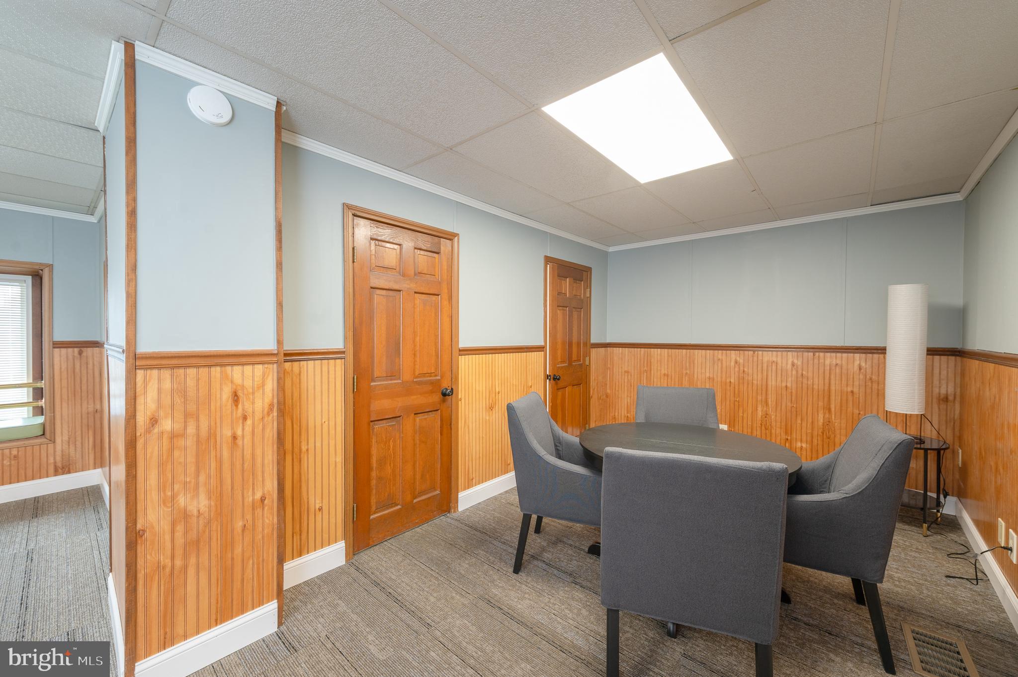 701 North Duke Street Lancaster, PA 17602 - Photo 4 of 49 Office Living Rm