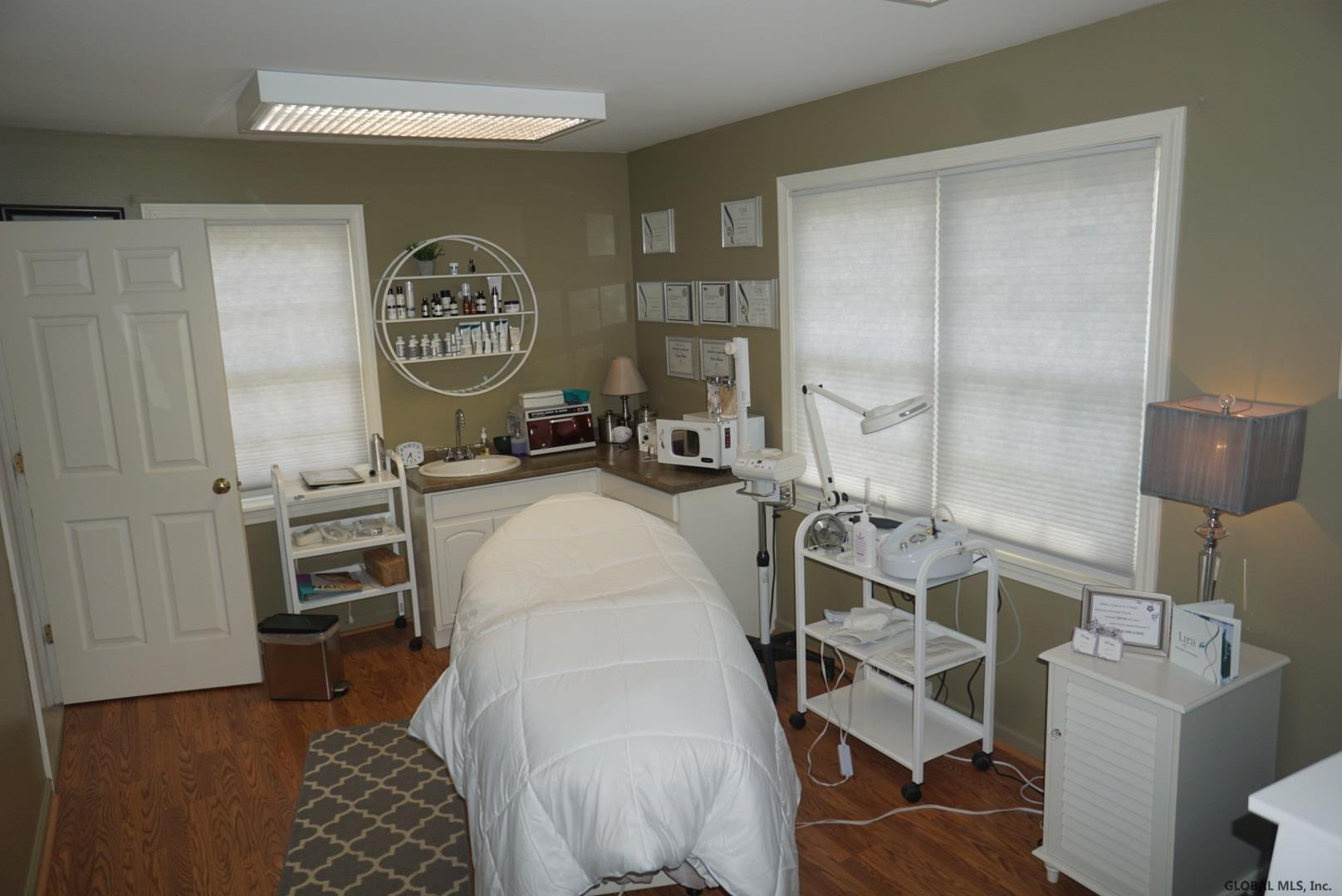421 Troy Schenectady Road Colonie, NY 12110 - Photo 12 of 17 Photo 12