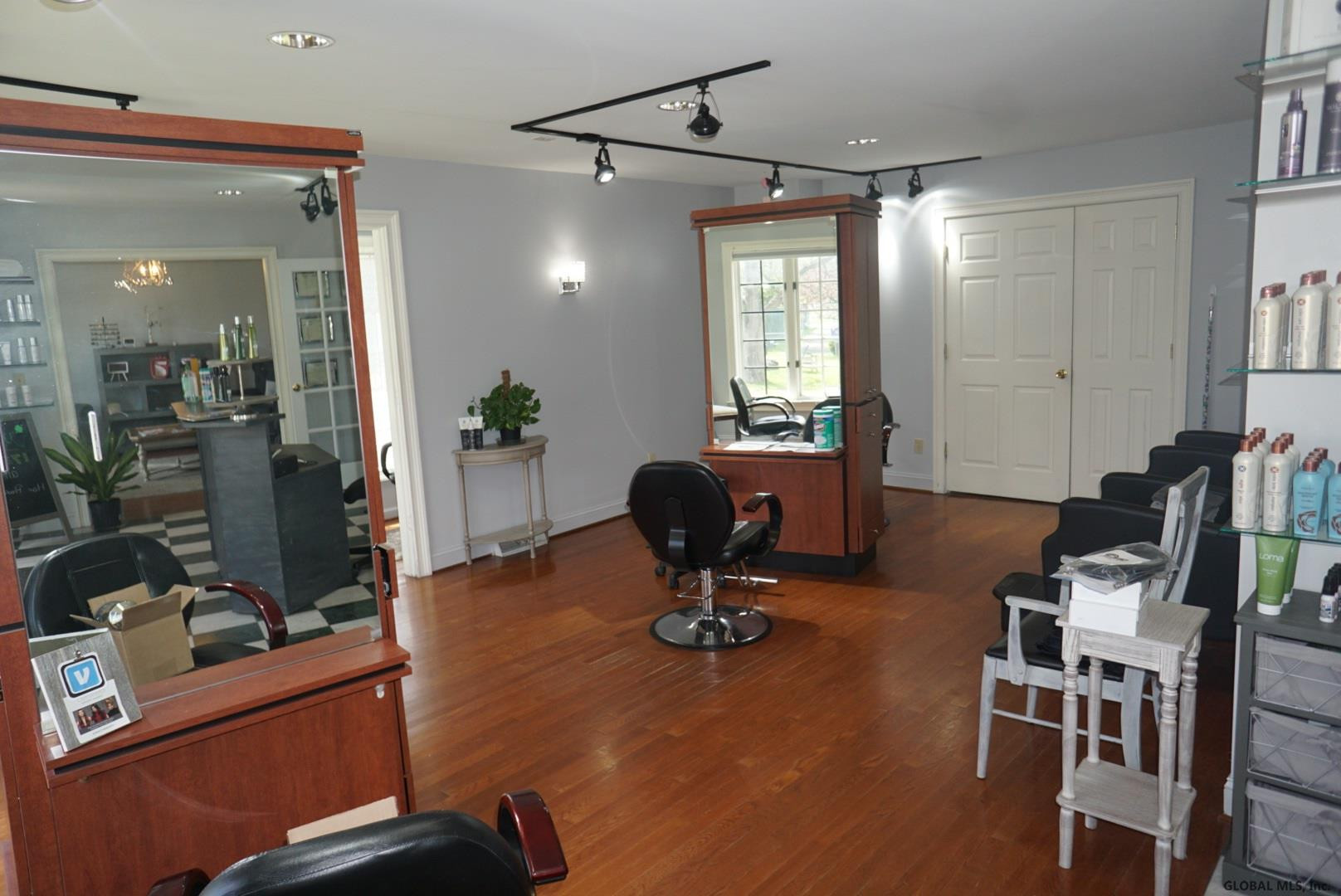 421 Troy Schenectady Road Colonie, NY 12110 - Photo 16 of 17 Photo 16