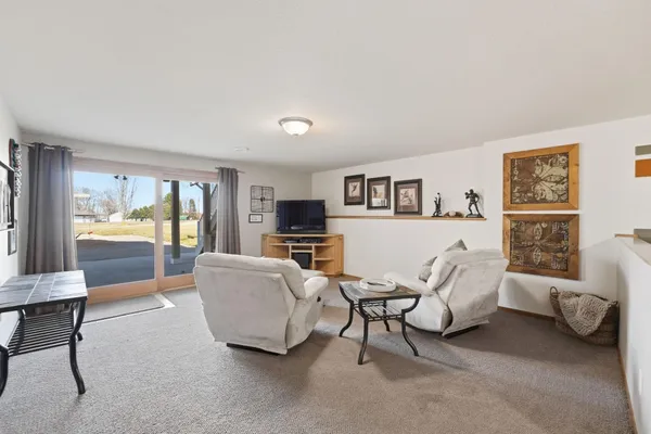 $925,000 | 74540 213th Street, Dassel, MN 55325