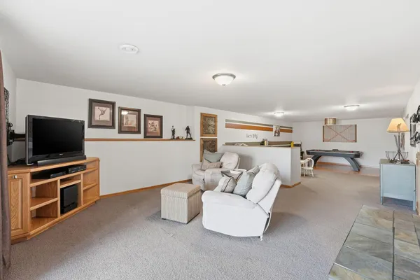 $925,000 | 74540 213th Street, Dassel, MN 55325