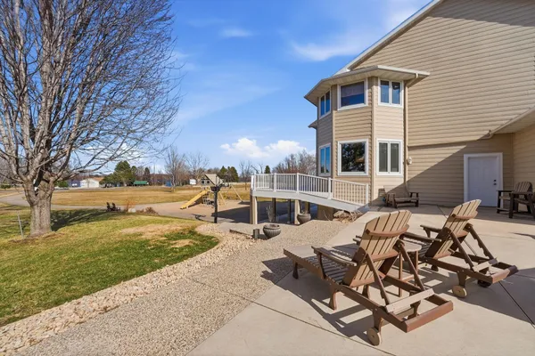 $925,000 | 74540 213th Street, Dassel, MN 55325