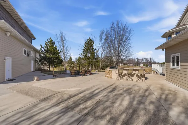 $925,000 | 74540 213th Street, Dassel, MN 55325