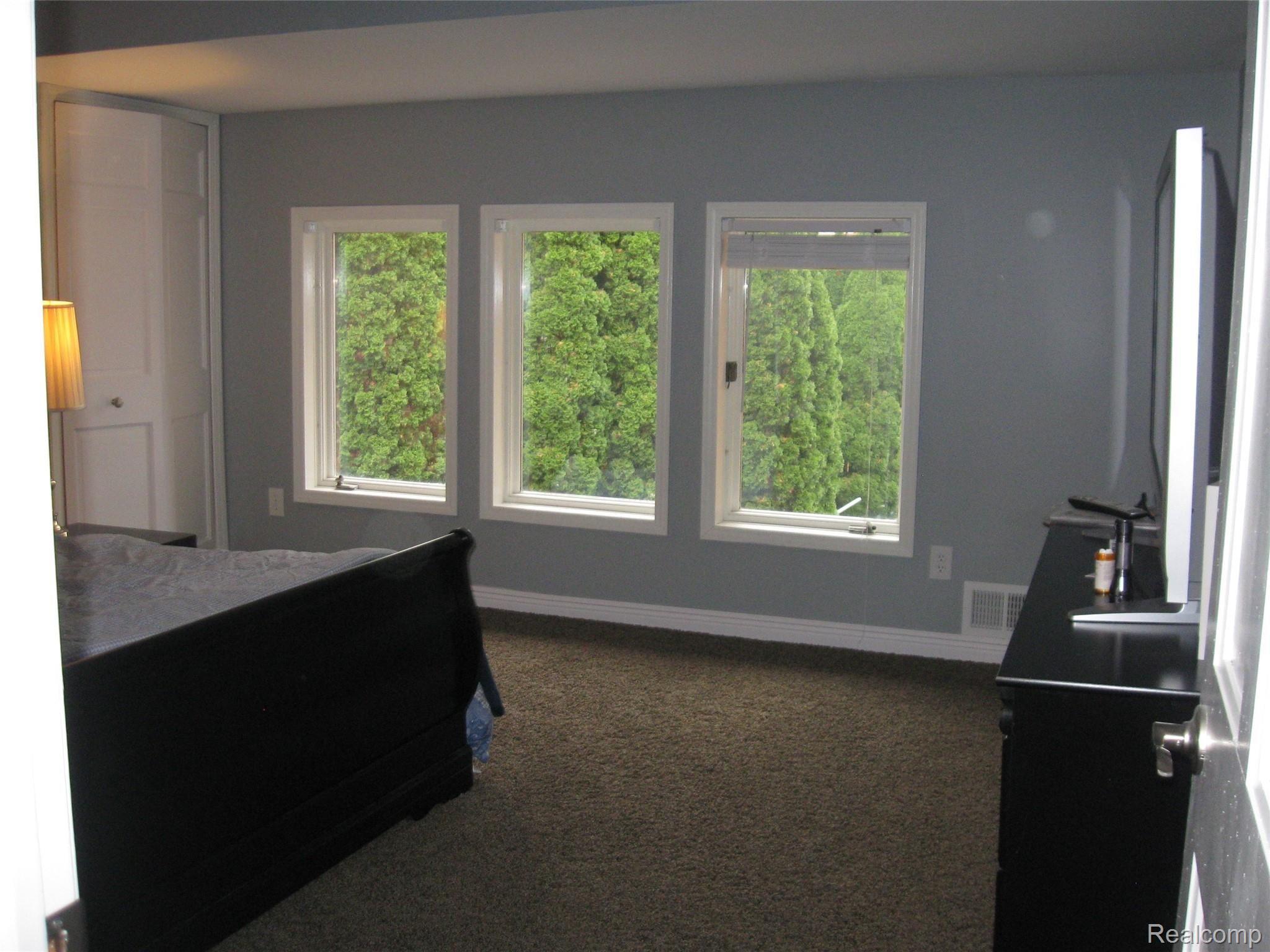 2227 North Long Lake Road, Unit 9 Fenton, MI 48430 - Photo 12 of 21 2nd Bedroom.JPG