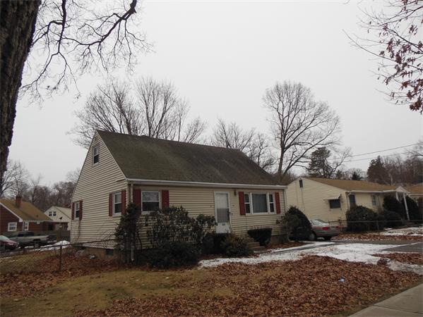 261 Morgan Road West Springfield, MA 01089 - Photo 2 of 22