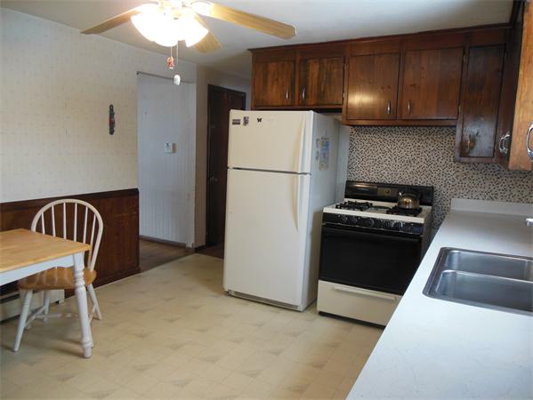 261 Morgan Road West Springfield, MA 01089 - Photo 5 of 22