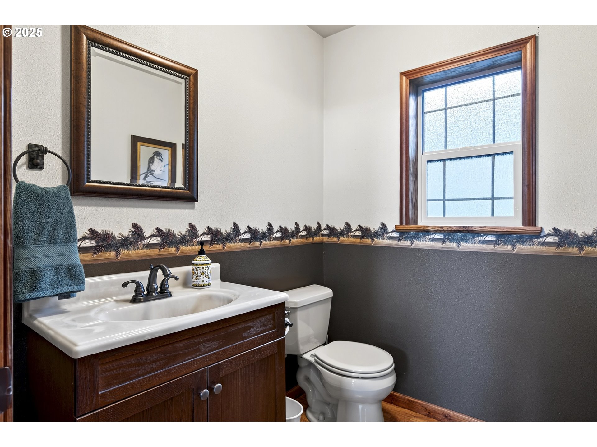 1645 Brozio Road Roseburg, OR 97471 - Photo 19 of 48 a bathroom with a sink mirror and toilet