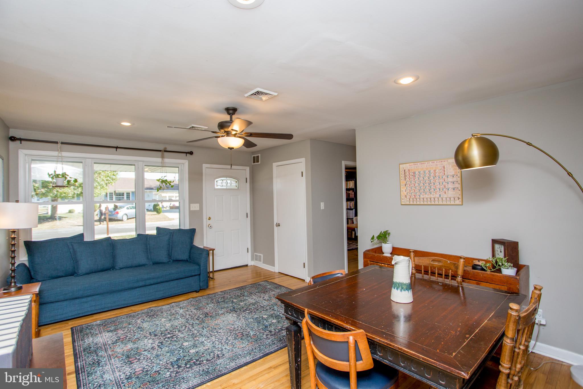 15 Oberlin Road Pennsville, NJ 08070 - Photo 3 of 52 Living Room