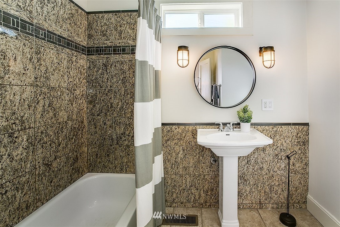 1150 North 83rd Street Seattle, WA 98103 - Photo 16 of 26 Gallery Image 16