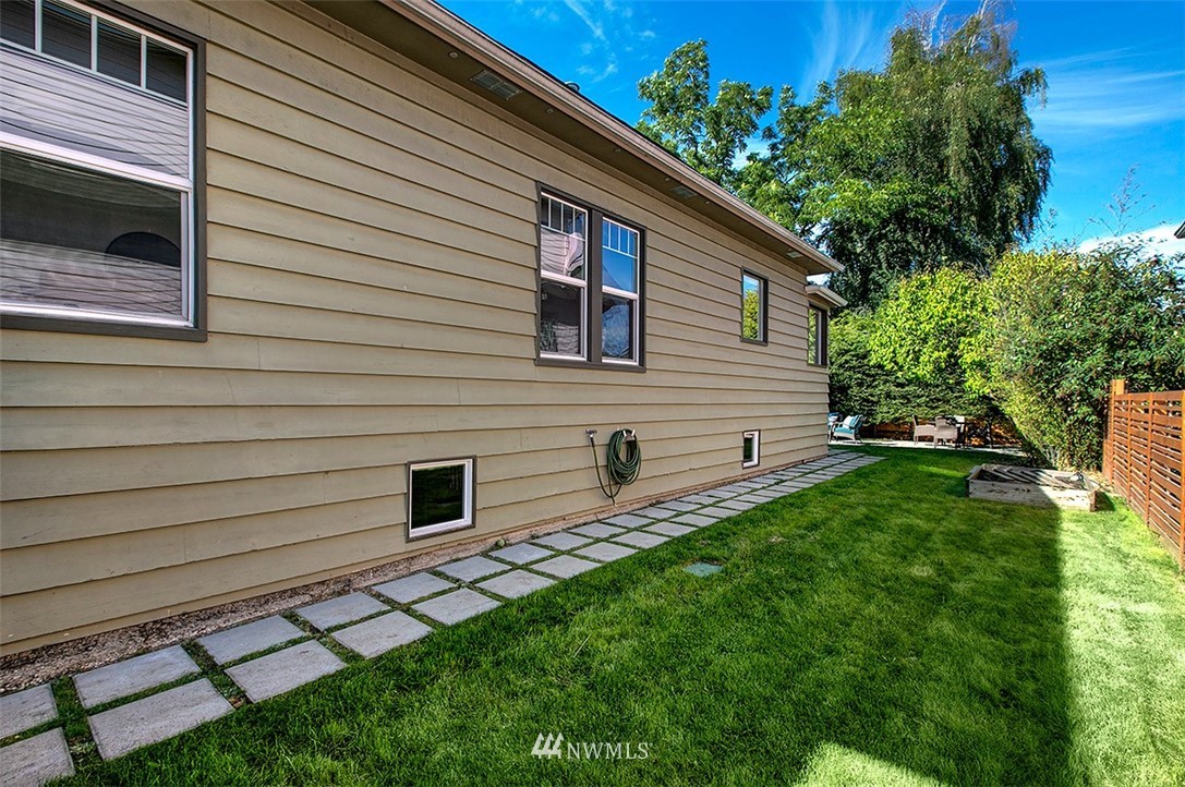 1150 North 83rd Street Seattle, WA 98103 - Photo 24 of 26 Gallery Image 24