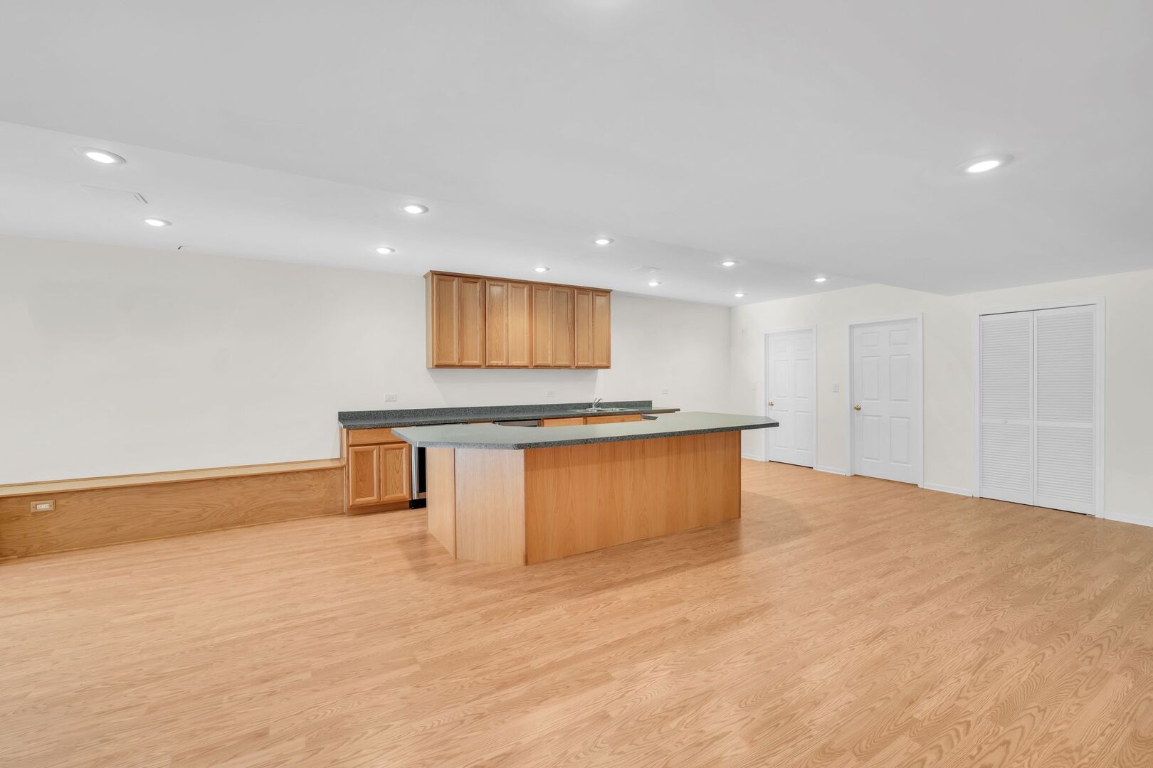 523 West Ruhl Road Palatine, IL 60074 - Photo 46 of 65