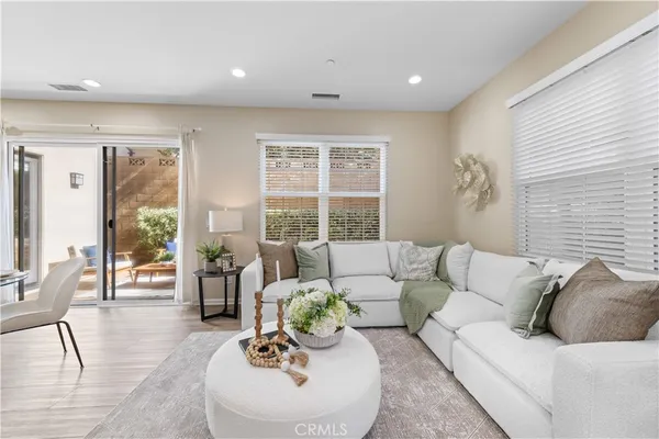 $1,428,000 | 77 Painted Trellis, Irvine, CA 92620