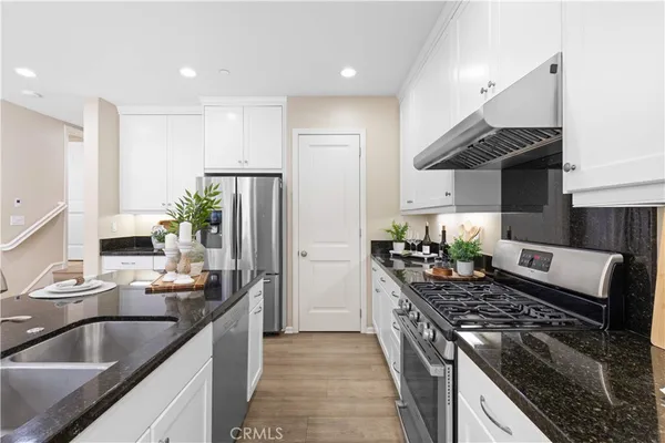 $1,428,000 | 77 Painted Trellis, Irvine, CA 92620
