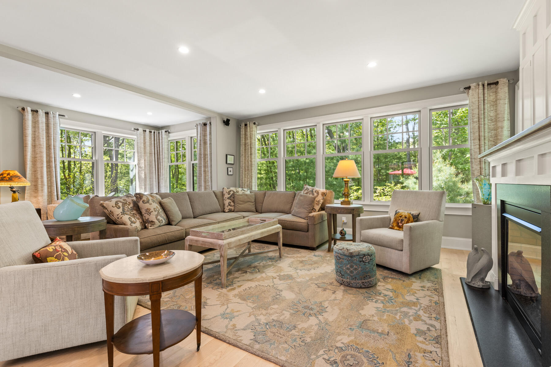 38 Darcy Road York, ME 03909 - Photo 19 of 52 Living Room