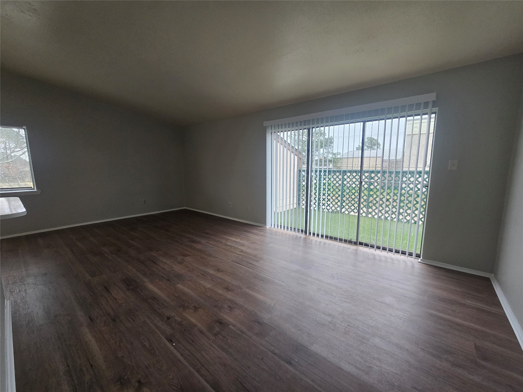 394 Duroux Road, Unit D La Marque, TX 77568 - Photo 2 of 7