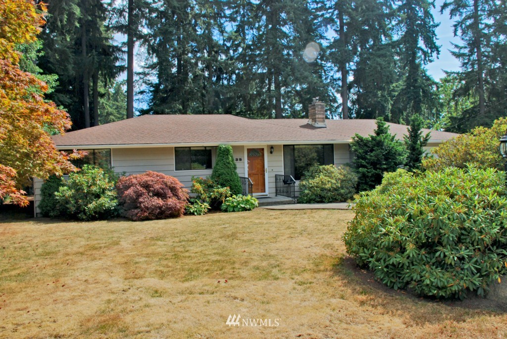 9535 Northeast 200th Street Bothell, WA 98011 - Photo 2 of 25