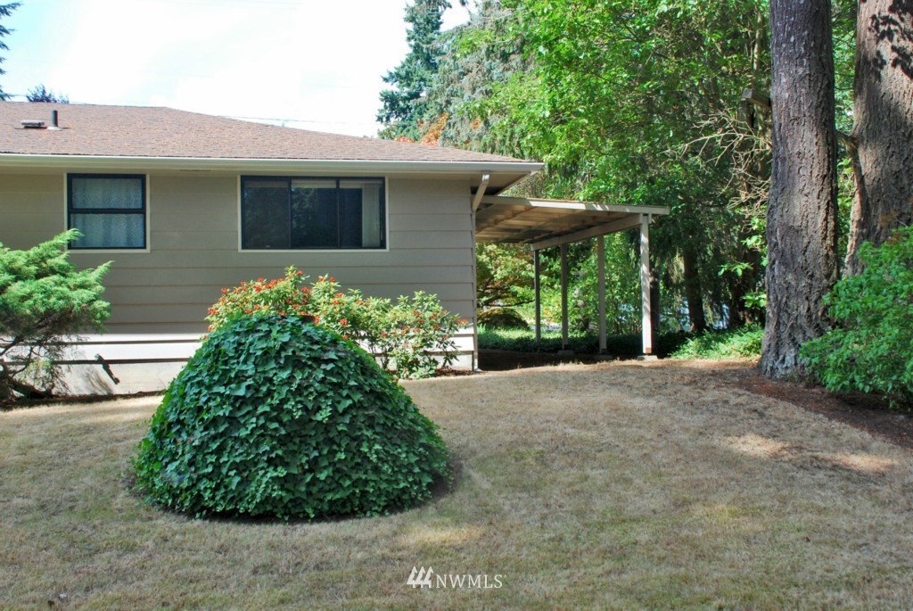 9535 Northeast 200th Street Bothell, WA 98011 - Photo 22 of 25