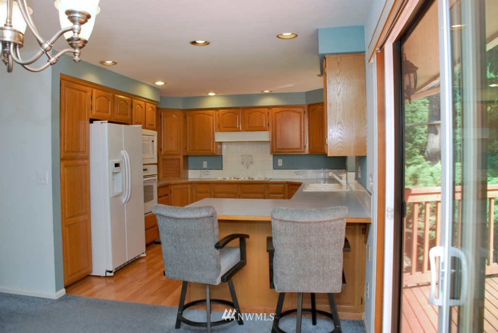 9535 Northeast 200th Street Bothell, WA 98011 - Photo 6 of 25