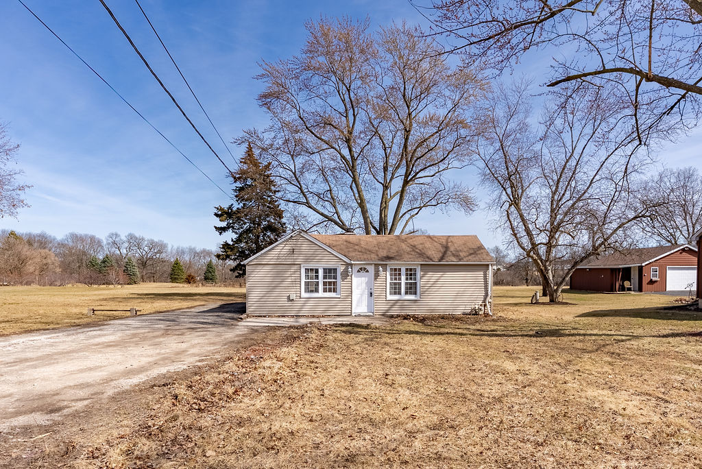 1346 South Broadway Road Montgomery, IL 60538 - Photo 1 of 1 Gallery Image 1