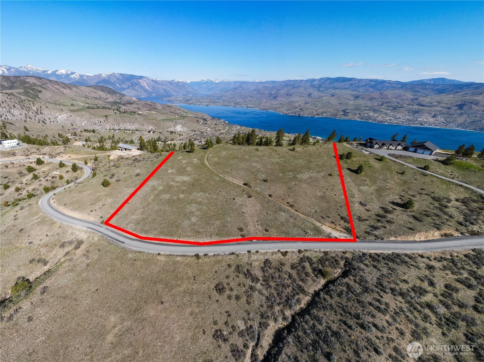 282 Hawks Ridge Road Chelan, WA 98816 - Photo 5 of 17