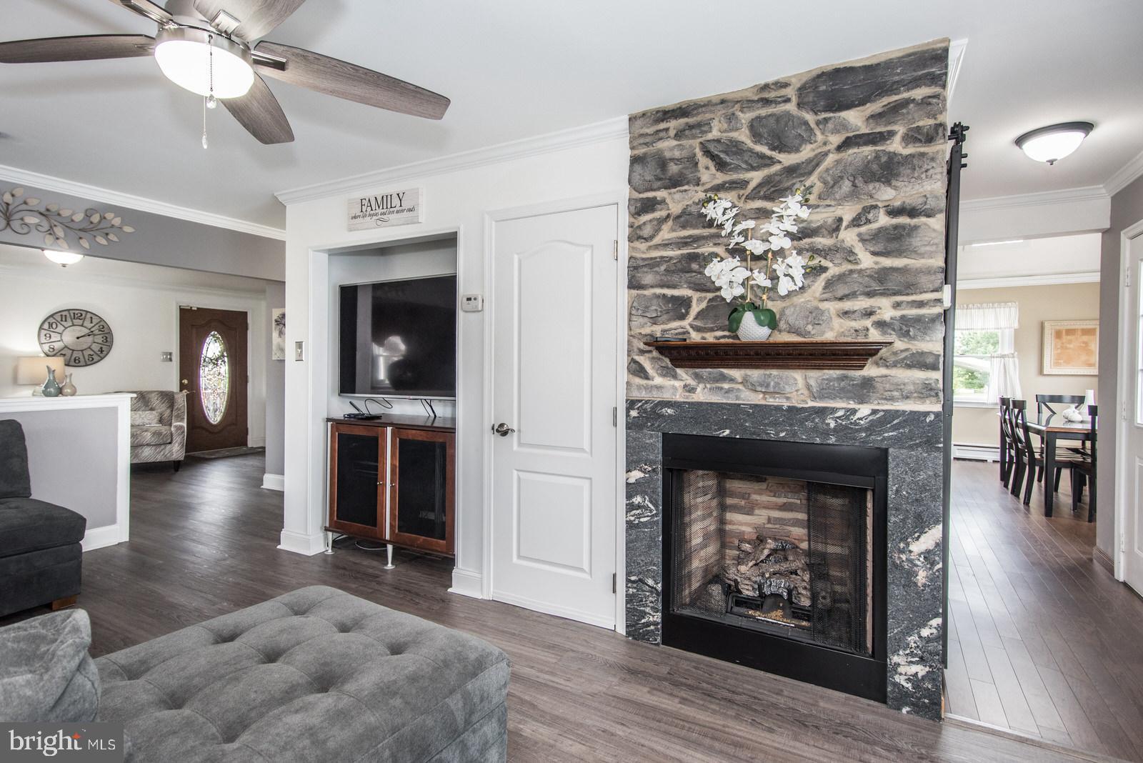 518 Stewart Road Hatboro, PA 19040 - Photo 26 of 103 Gas Fireplace