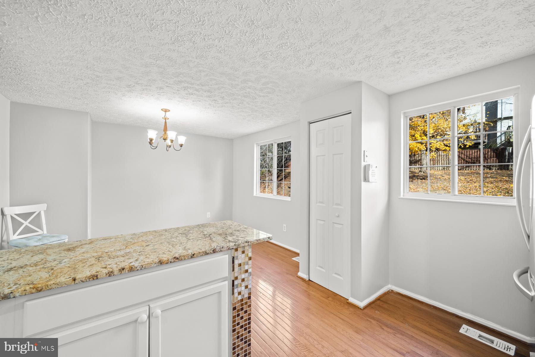 7579 Aspenpark Road Lorton, VA 22079 - Photo 11 of 32 Gallery Image 11