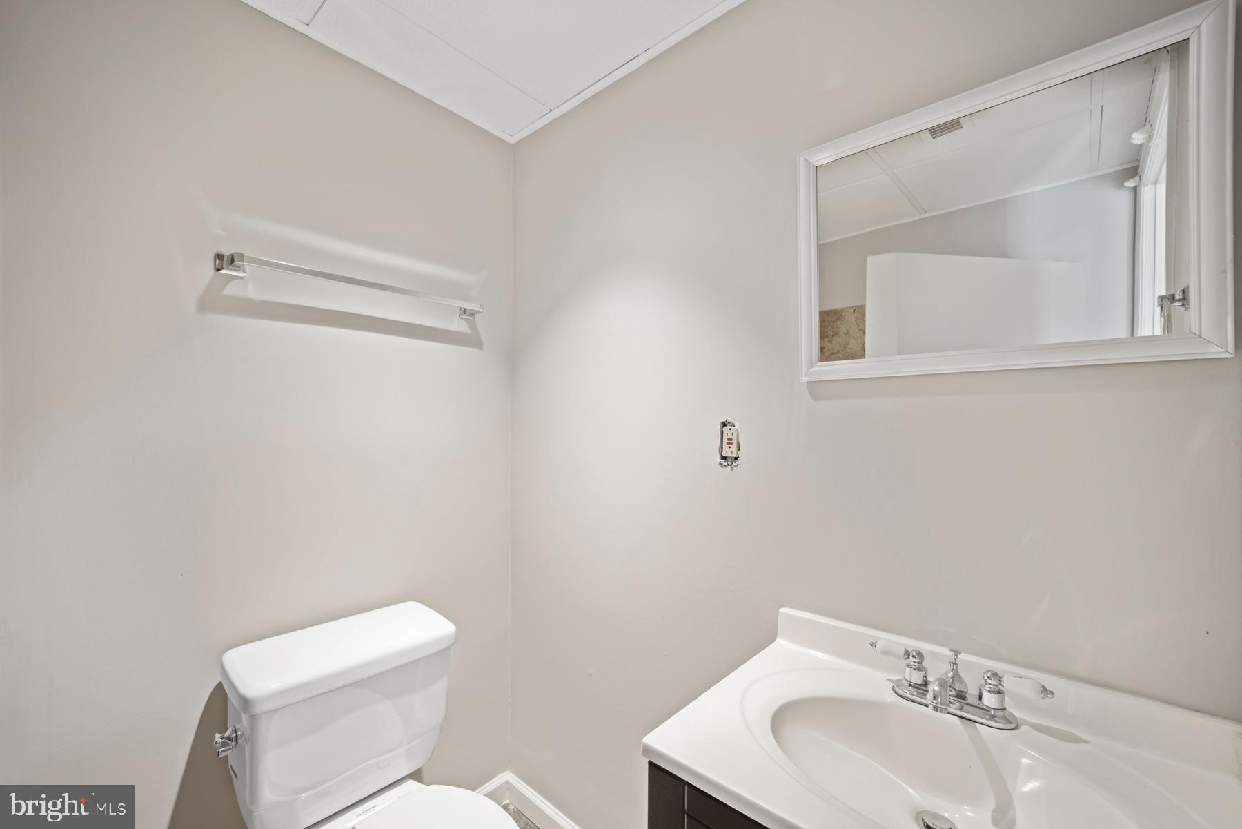7579 Aspenpark Road Lorton, VA 22079 - Photo 26 of 32 Gallery Image 26