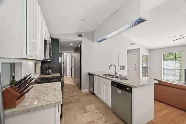 $1,250 | 2211 South Kirkwood Road, Unit 42, Houston, TX 77077