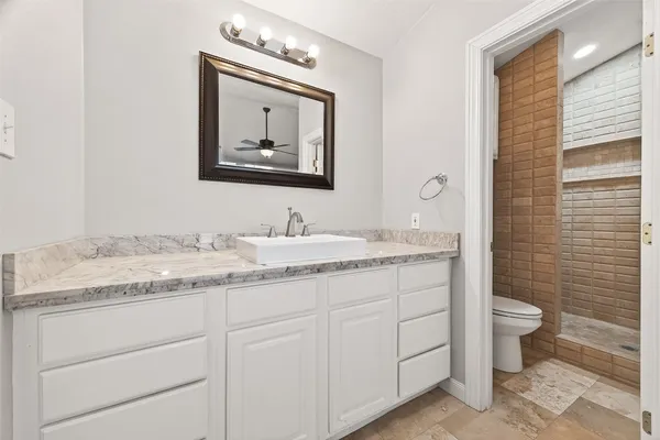 $1,250 | 2211 South Kirkwood Road, Unit 42, Houston, TX 77077