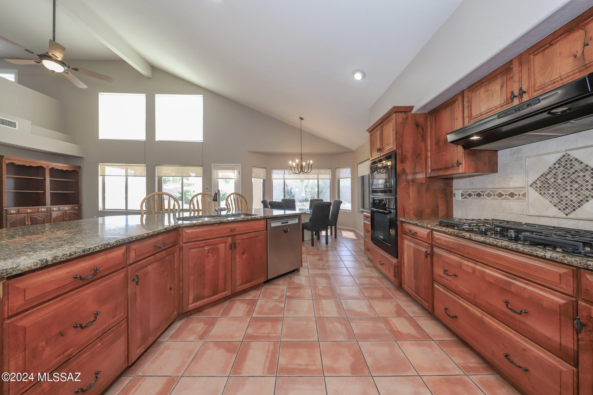 831 South Rincon Rising Road Tucson, AZ 85748 - Photo 6 of 33 Kitchen