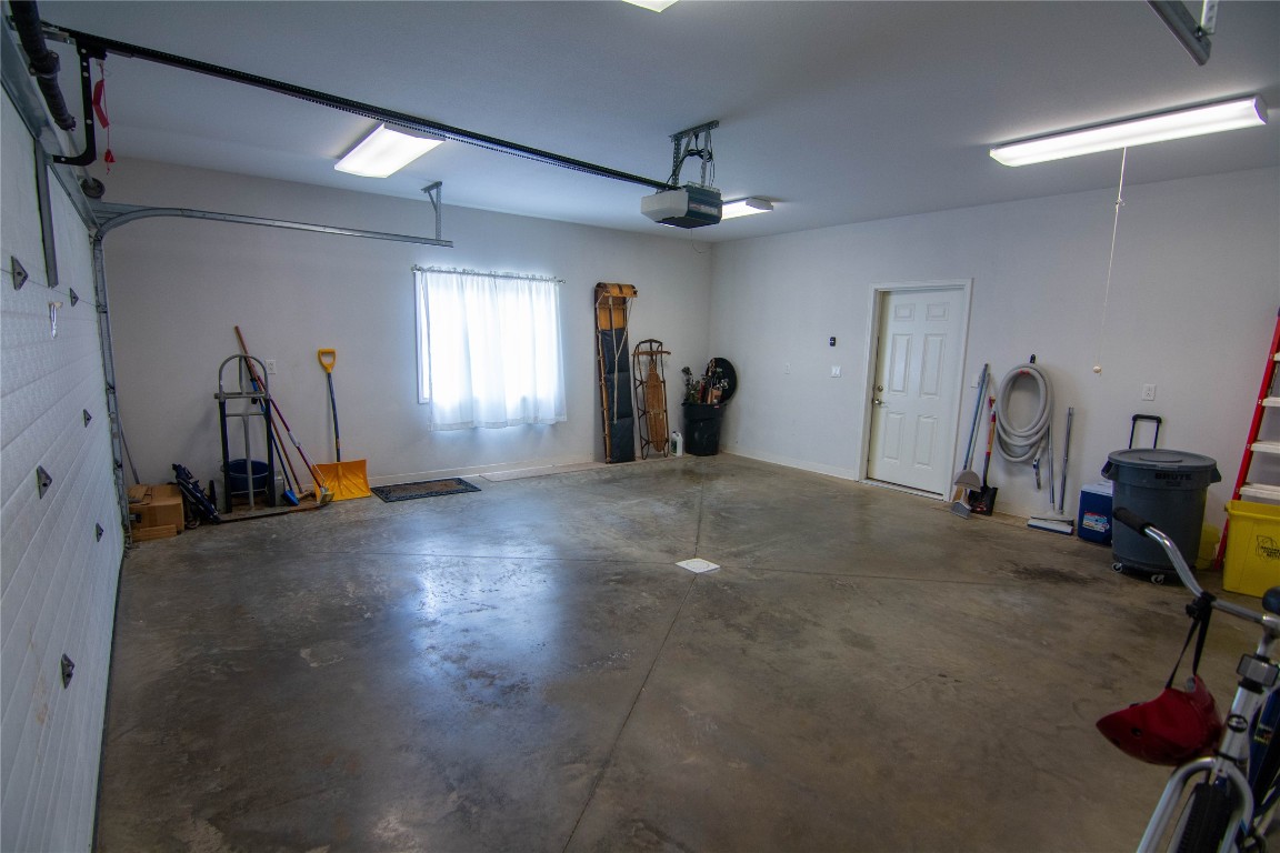 25 Eagle Drive Endicott, NY 13760 - Photo 34 of 39