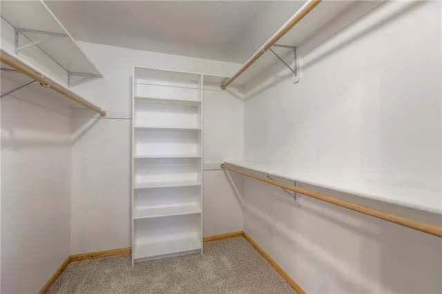 $425,000 | 3413 South Arrowhead Court, Independence, MO 64057